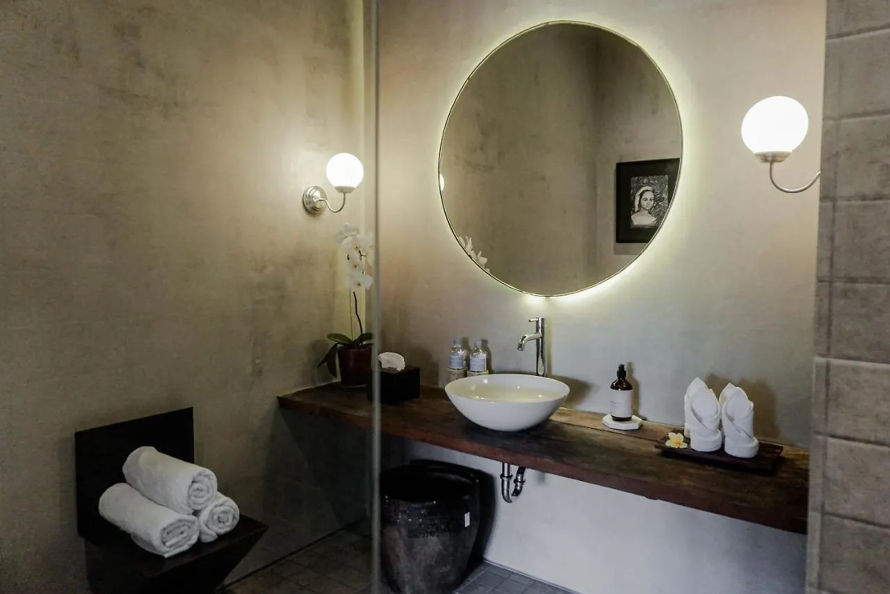 Studio O Seminyak Indonesien